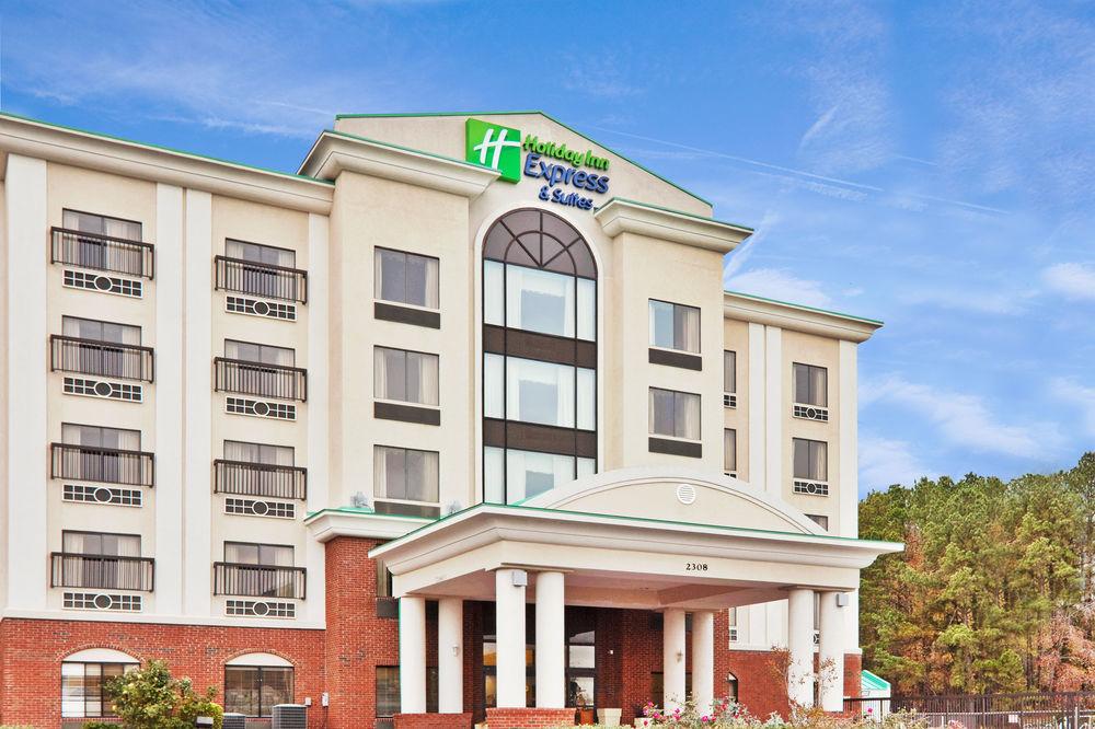 Holiday Inn Express & Suites Wilson-Downtown By Ihg Buitenkant foto