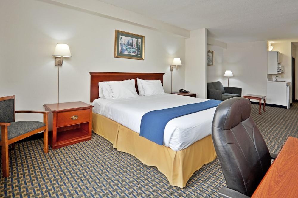 Holiday Inn Express & Suites Wilson-Downtown By Ihg Buitenkant foto