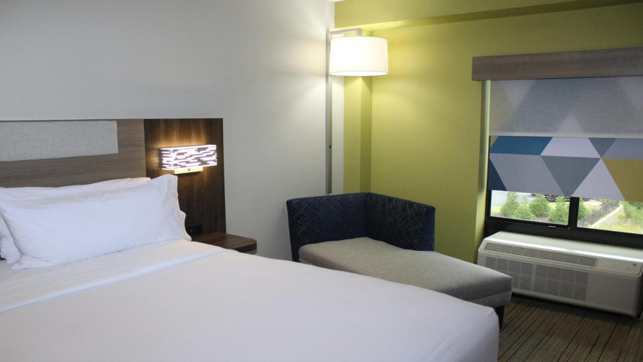 Holiday Inn Express & Suites Wilson-Downtown By Ihg Buitenkant foto