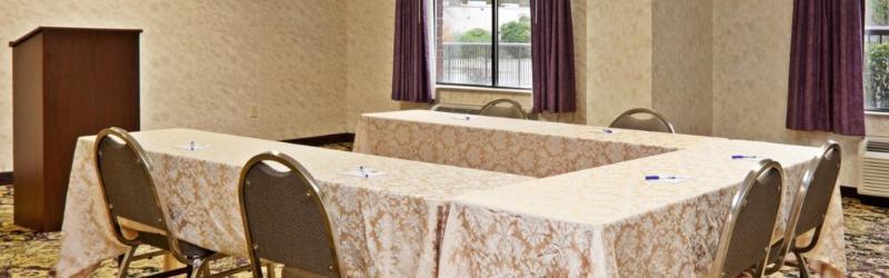 Holiday Inn Express & Suites Wilson-Downtown By Ihg Buitenkant foto