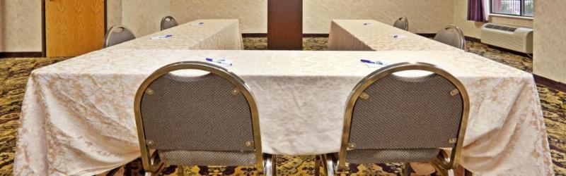 Holiday Inn Express & Suites Wilson-Downtown By Ihg Buitenkant foto